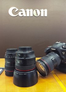 プロが使うカメラとレンズは・・・メンテナンスも大切です